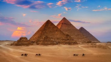 GIZA PRYAMDIS